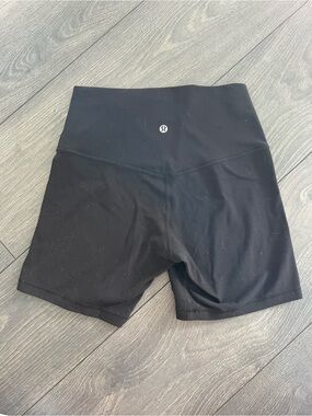 lululemon athletica 6” Black Align Shorts